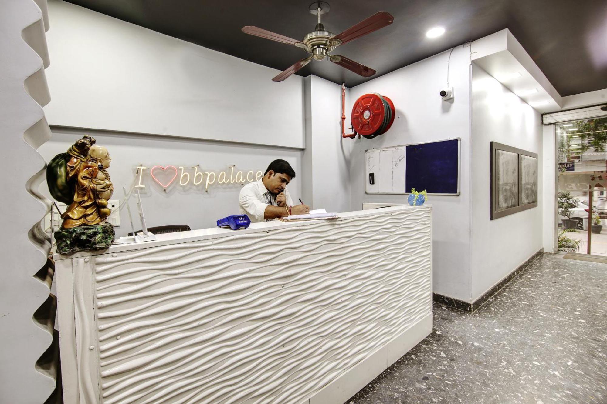 Hotel Bb Palace Delhi  Eksteriør bilde